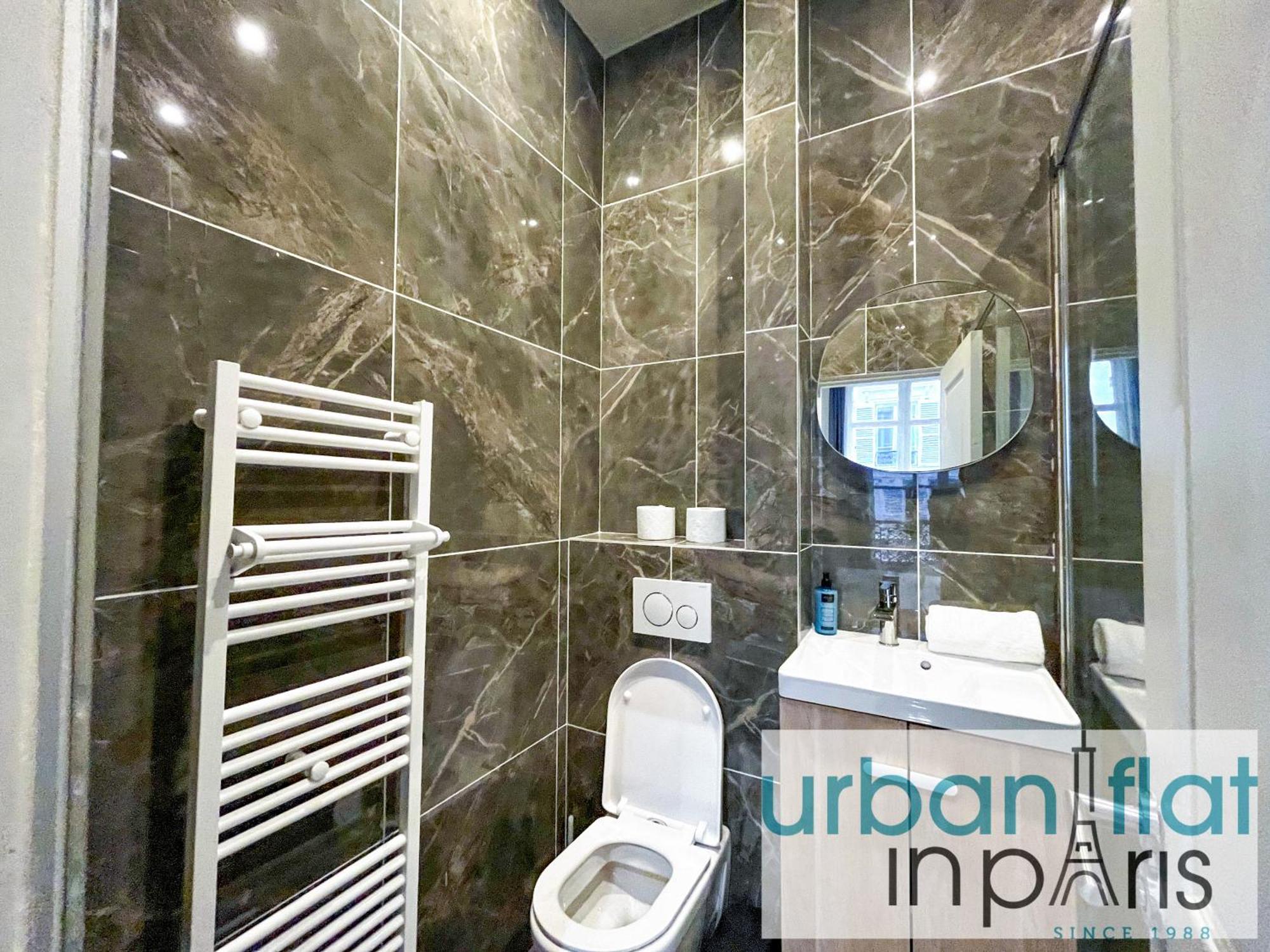 Urban Flat 63 - Beautiful 3 Bedroom Flat Champs-Elysees Paris Exteriör bild