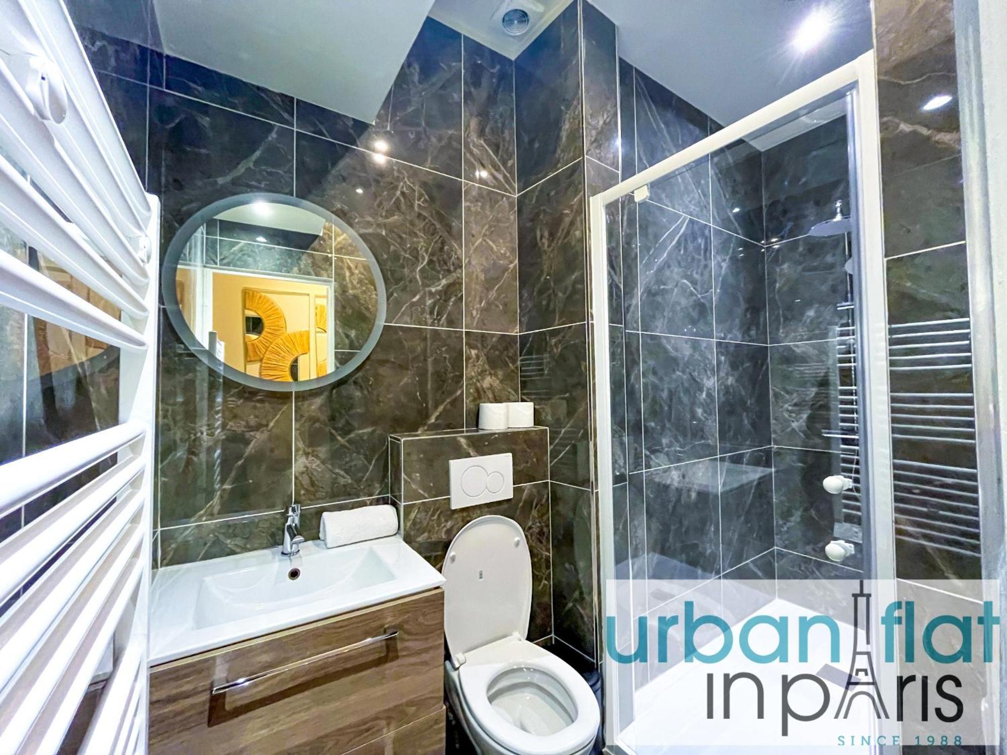 Urban Flat 63 - Beautiful 3 Bedroom Flat Champs-Elysees Paris Exteriör bild